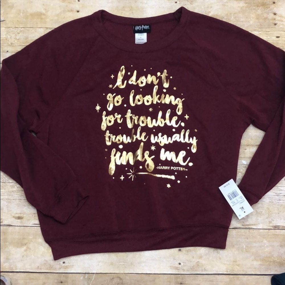 NWT Harry Potter Trouble Finds Me Sweatshirt XL - Picture 5 of 14